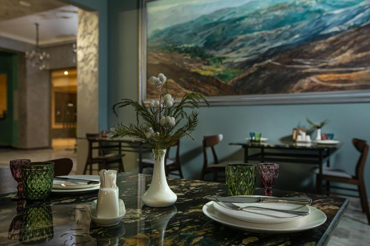 Alaska Resort 萨克德佐尔镇 外观 照片