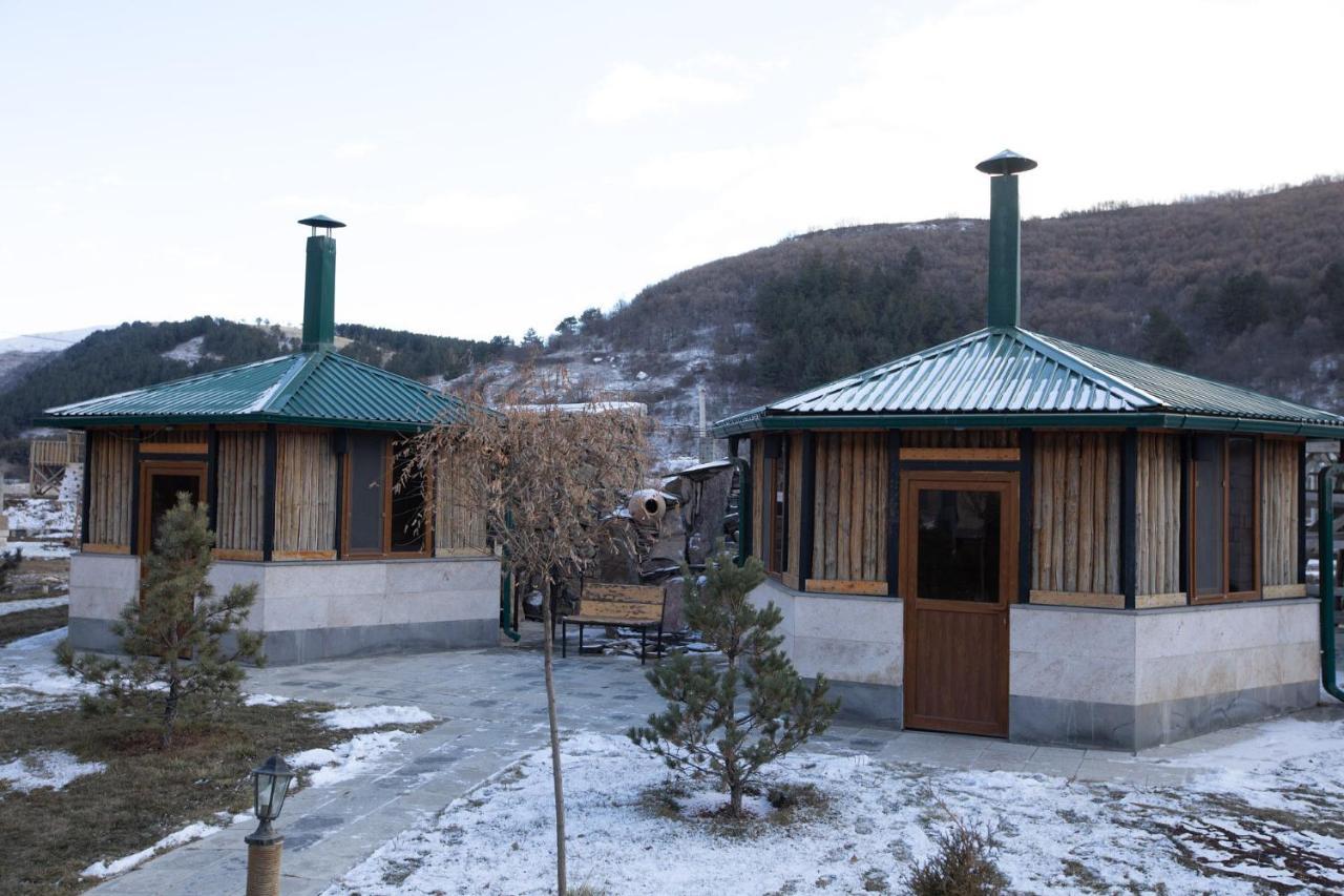 Alaska Resort 萨克德佐尔镇 外观 照片