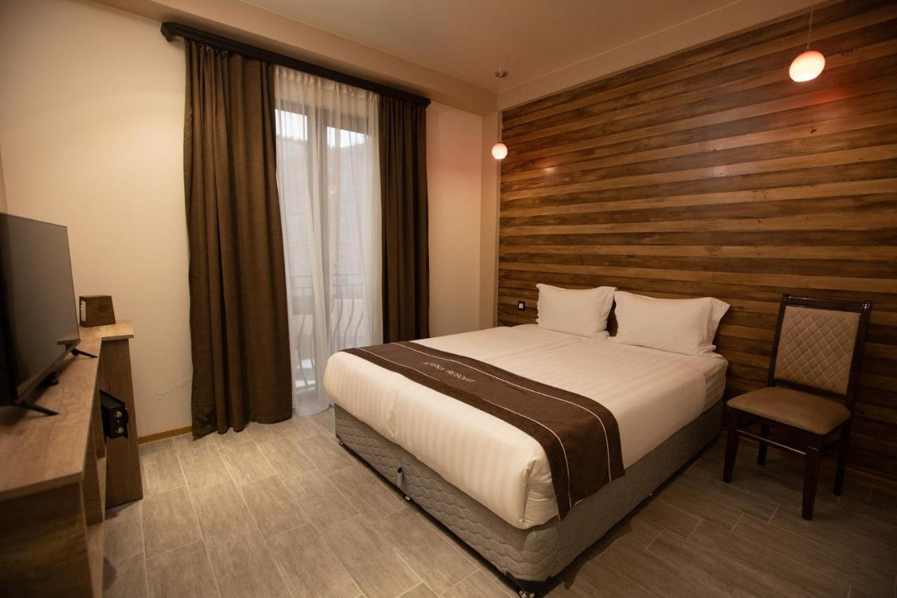 Alaska Resort 萨克德佐尔镇 外观 照片